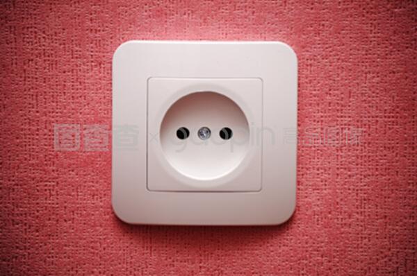 墻上的電源插頭 現(xiàn)代生活的電力樞紐與安全指南
